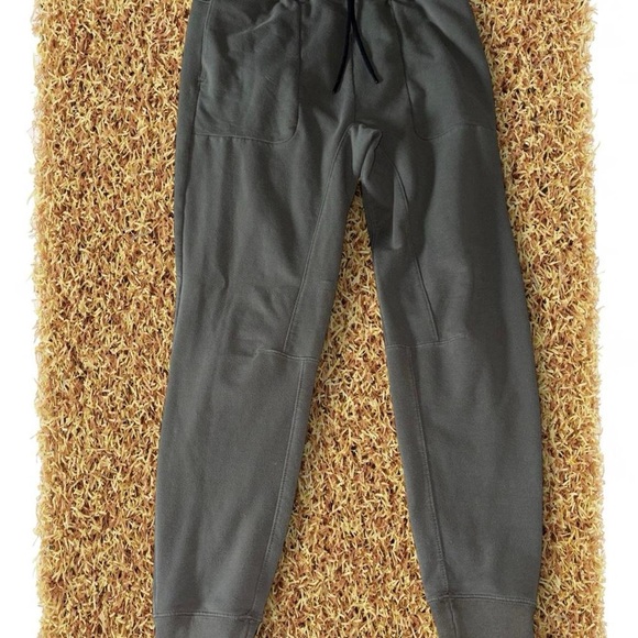 Abercrombie & Fitch Other - Men’s M Abercrombie and Fitch Joggers in a forest Green